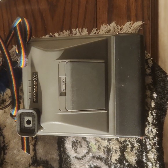 Old Kodak cameras  open and read the rest of the description for pricing.. - Picture 2 of 16